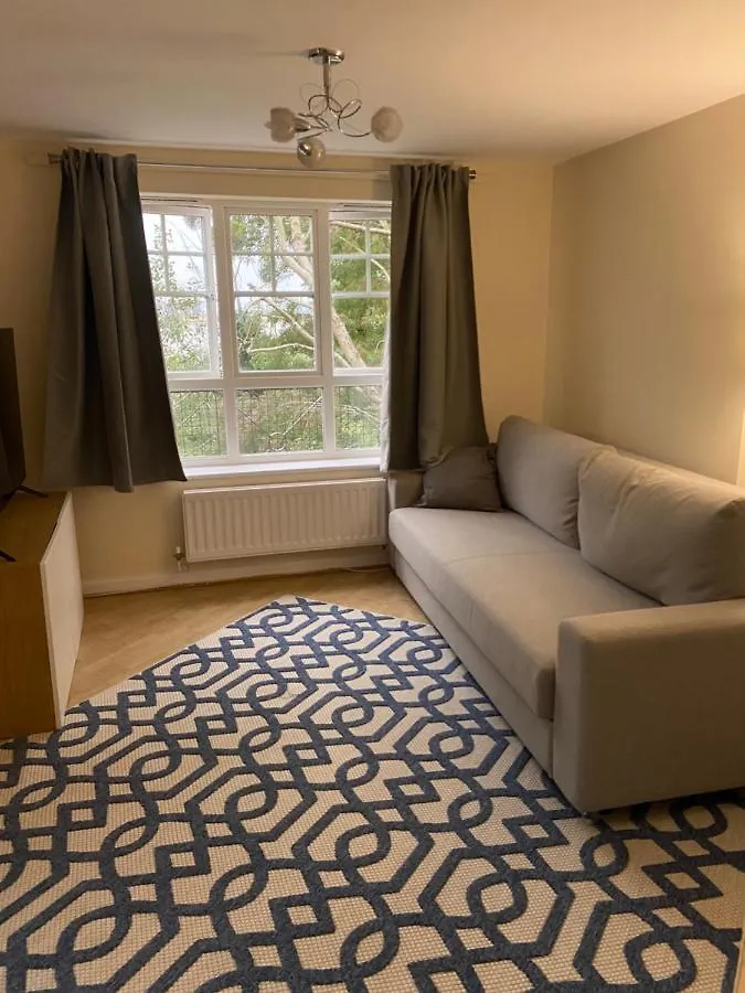 Impeccable 2-Bed Apartment In London