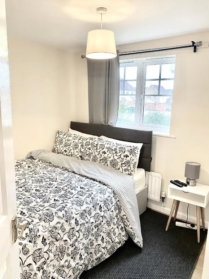 Impeccable 2-Bed Apartment In London