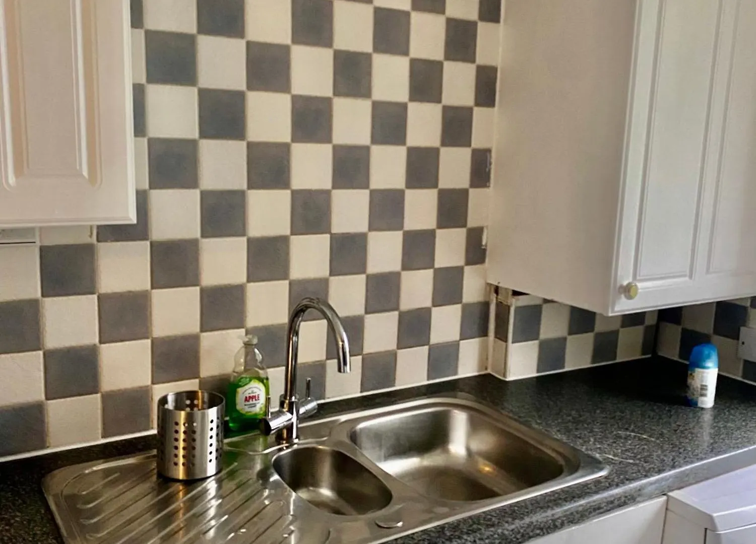Impeccable 2-Bed Apartment In London